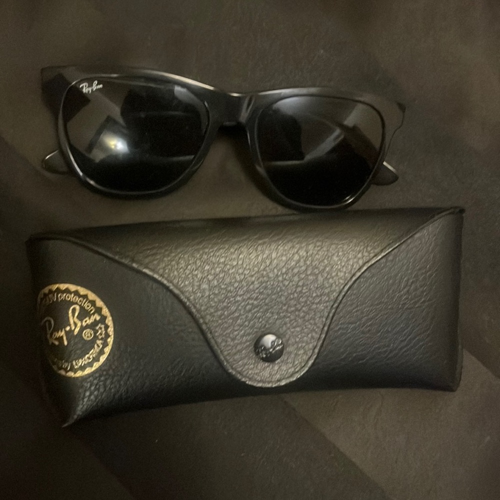 😎